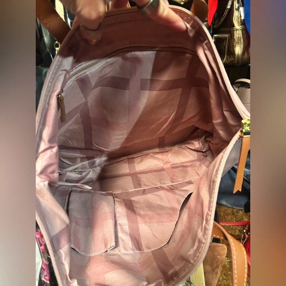 NWT 3pc Bundle of Joy Mangano Leather Tote, Crossbody & full size J Jill Scarf - Picture 5 of 11